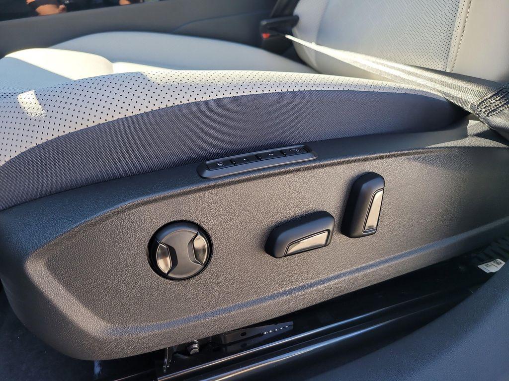 new 2025 Volkswagen ID.4 car, priced at $49,527