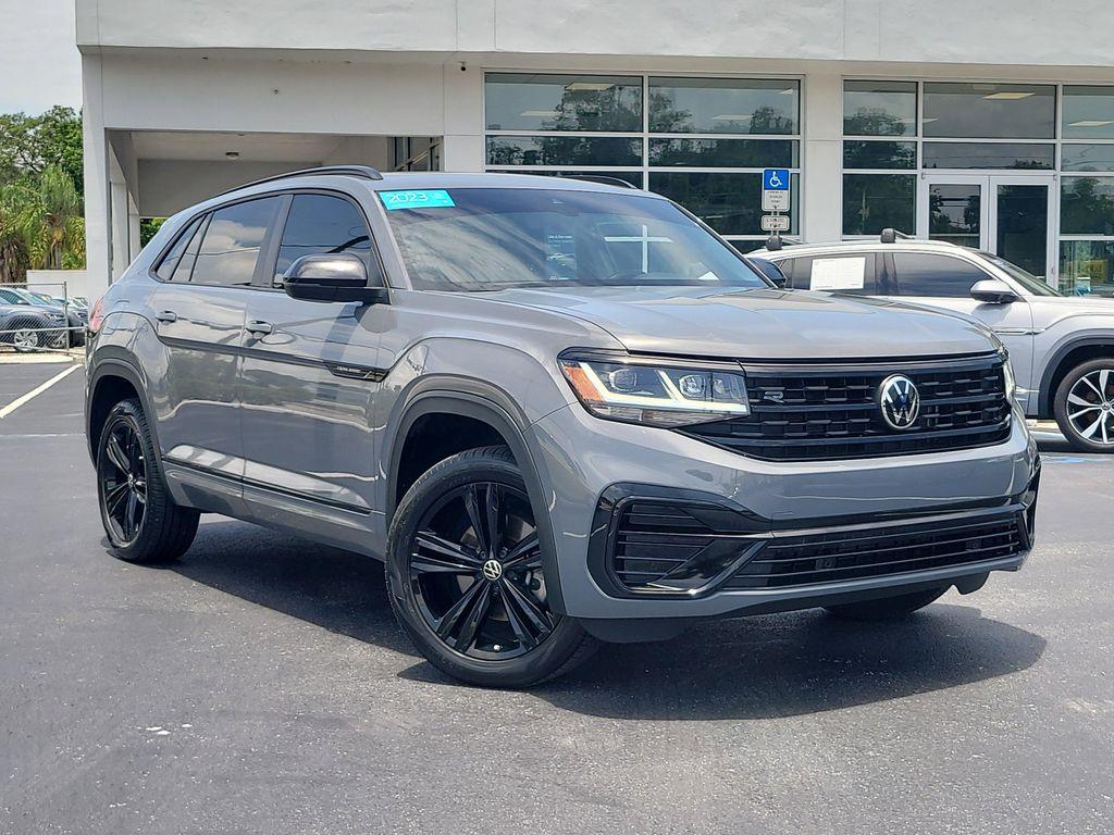 2023 Pure Gray Volkswagen Atlas Cross Sport
