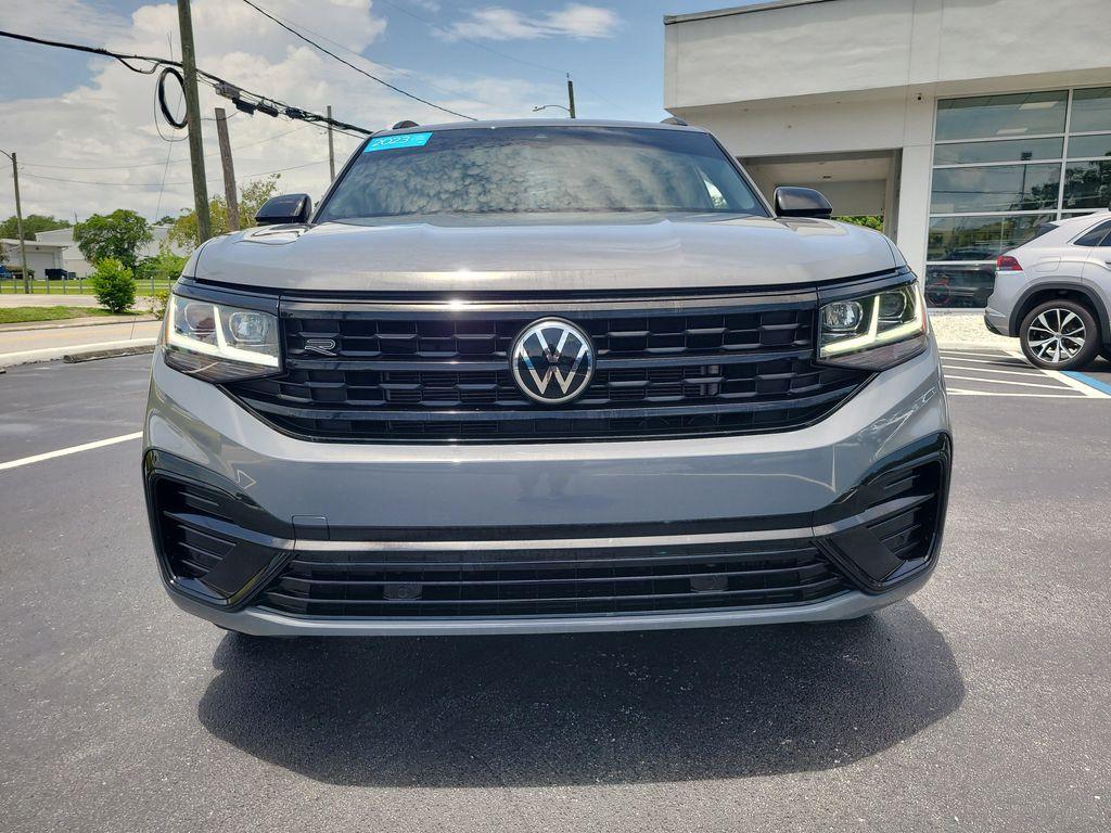 2023 Pure Gray Volkswagen Atlas Cross Sport