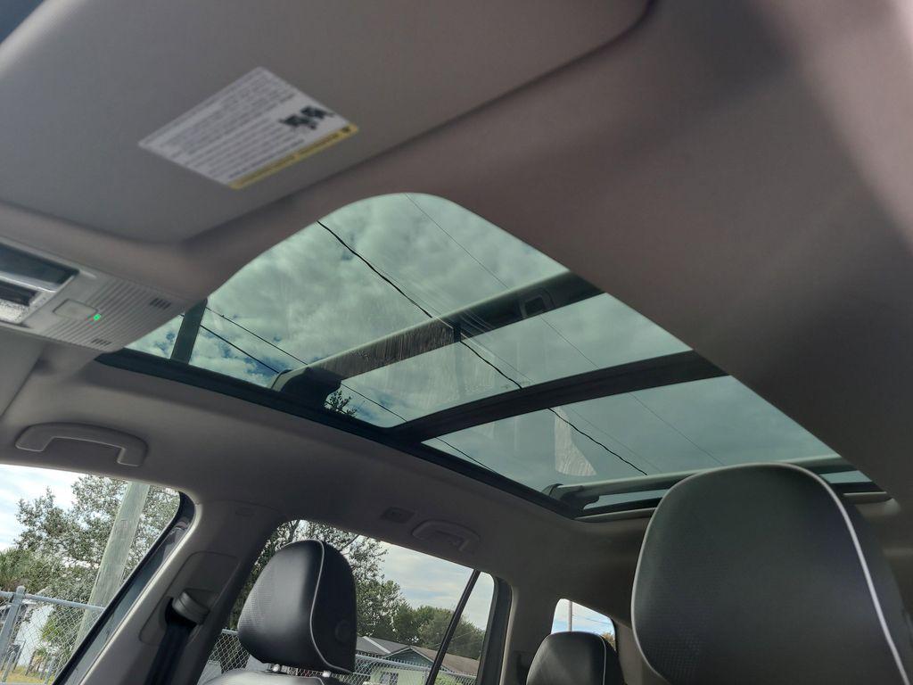 new 2026 Volkswagen Atlas car, priced at $54,136