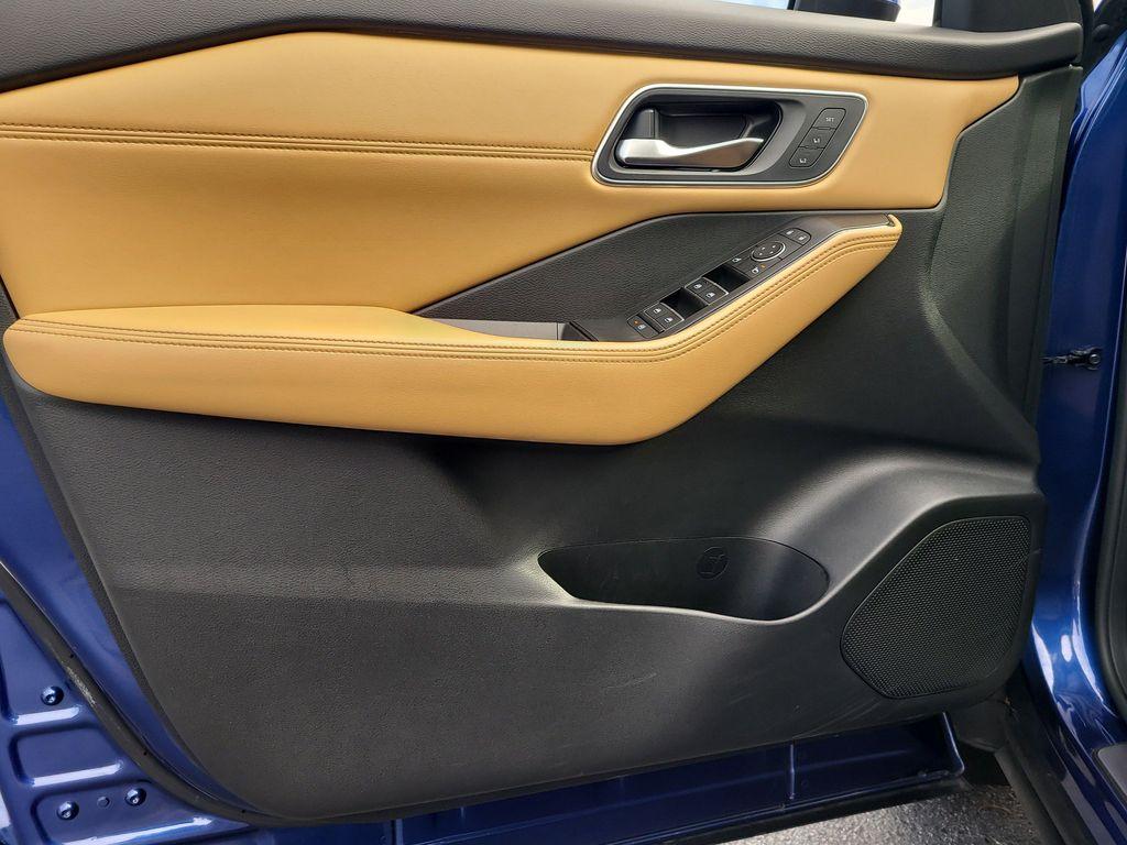 used 2021 Nissan Rogue car, priced at $22,353