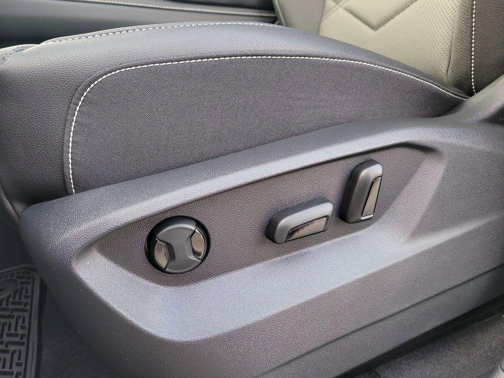 new 2026 Volkswagen Atlas car, priced at $45,110