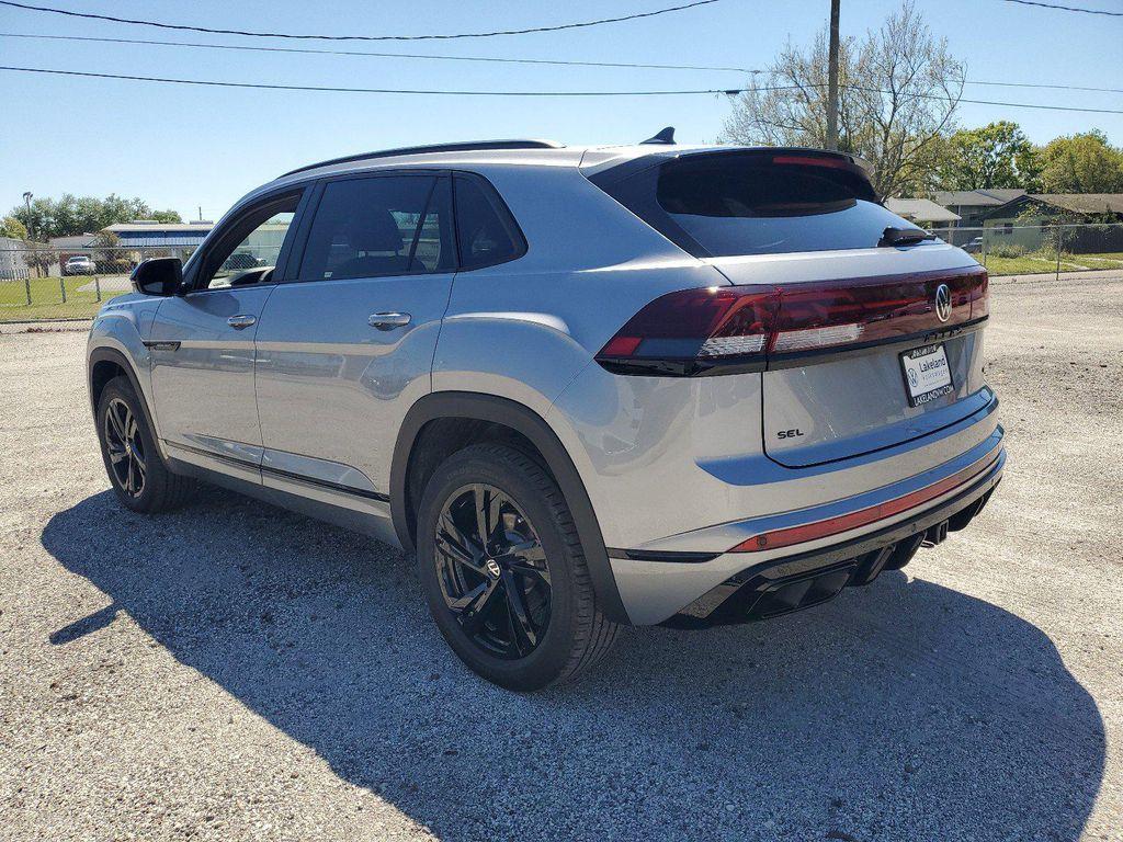 new 2025 Volkswagen Atlas Cross Sport car, priced at $45,036