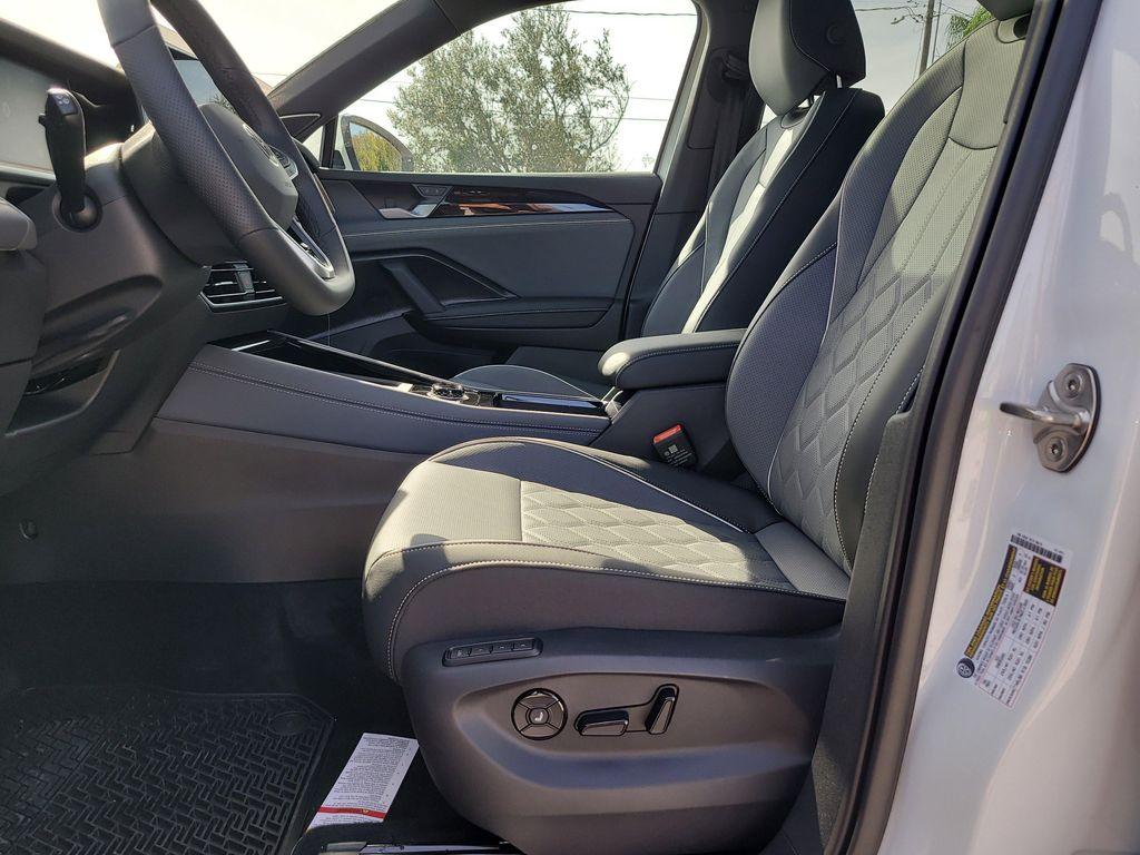 new 2026 Volkswagen Tiguan car, priced at $43,981