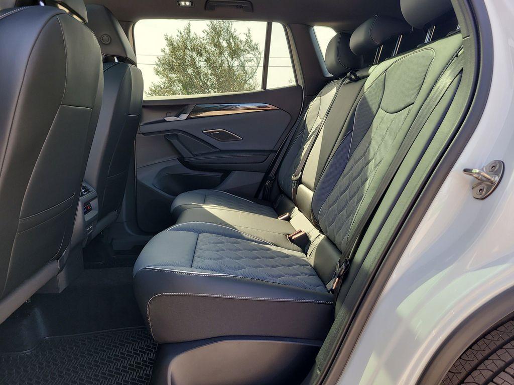 new 2026 Volkswagen Tiguan car, priced at $43,981