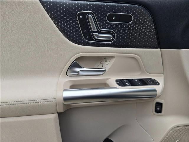 new 2026 Mercedes-Benz GLA 250 car, priced at $44,010