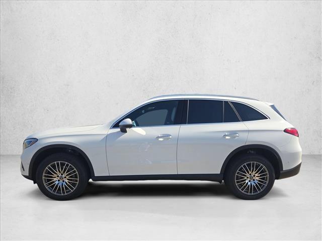 Mercedes-Benz GLC view 9