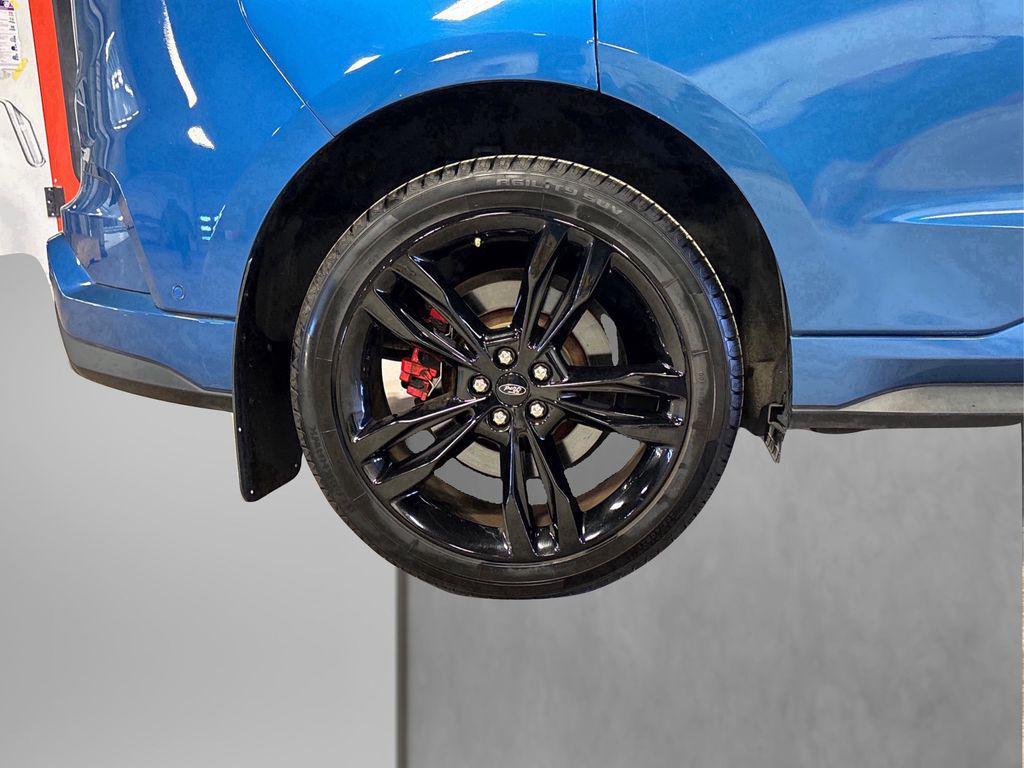 used 2021 Ford Edge car, priced at $28,000