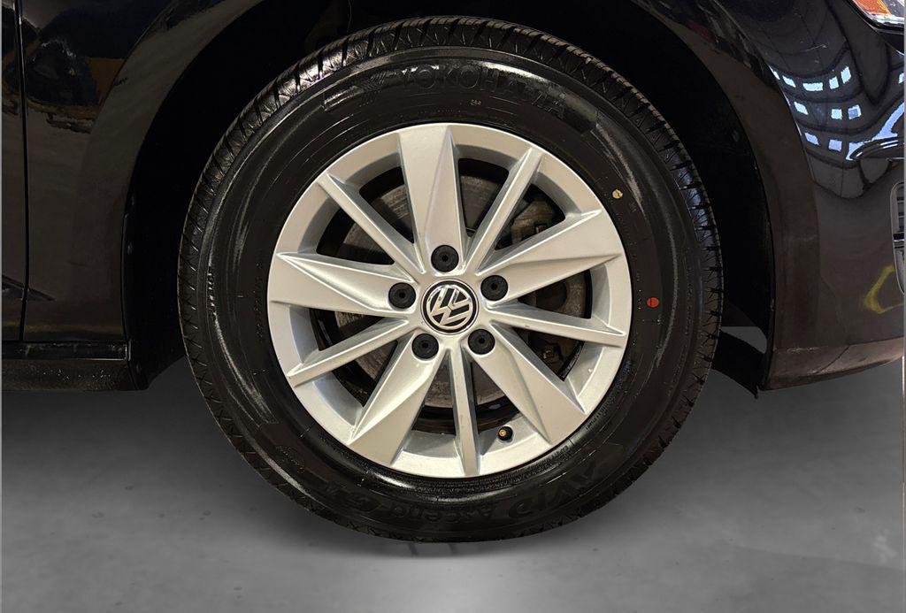 used 2016 Volkswagen Golf SportWagen car, priced at $10,500