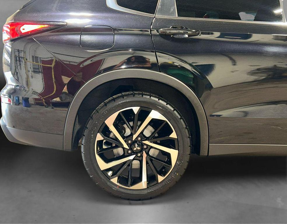 used 2022 Mitsubishi Outlander car, priced at $21,000