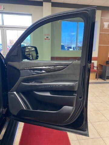 used 2019 Cadillac Escalade ESV car, priced at $33,900