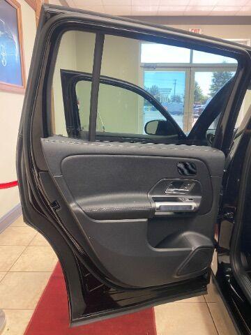 used 2025 Mercedes-Benz GLB 250 car, priced at $38,800