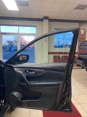 used 2016 Nissan Rogue car, priced at $9,900