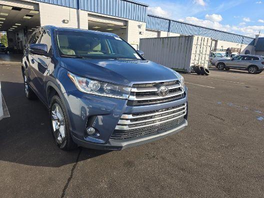 used 2018 Toyota Highlander car, priced at $22,500
