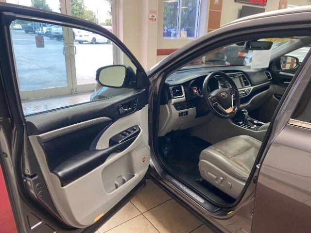 used 2019 Toyota Highlander car, priced at $23,898