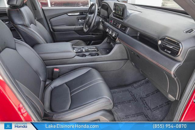used 2025 Honda Pilot car, priced at $45,729