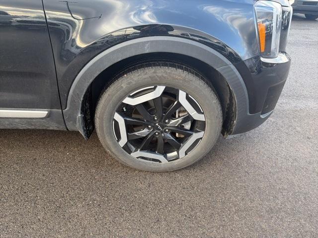 used 2023 Kia Telluride car, priced at $30,989