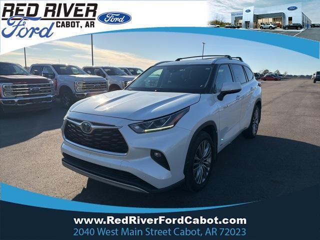 used 2021 Toyota Highlander Hybrid car, priced at $35,411