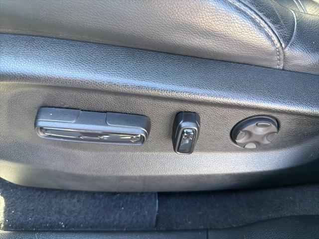 used 2022 Honda CR-V Hybrid car, priced at $32,719