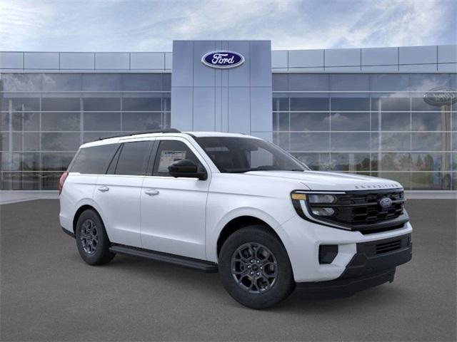 new 2025 Ford Expedition car, priced at $61,038