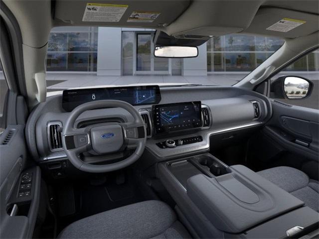 new 2025 Ford Expedition Max car, priced at $62,255