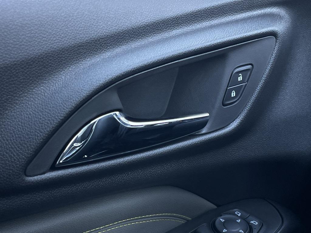 new 2026 Chevrolet Trax car, priced at $25,990