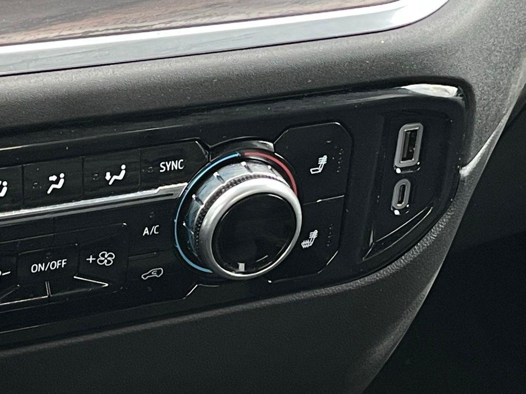 used 2025 GMC Sierra 1500 car, priced at $48,108