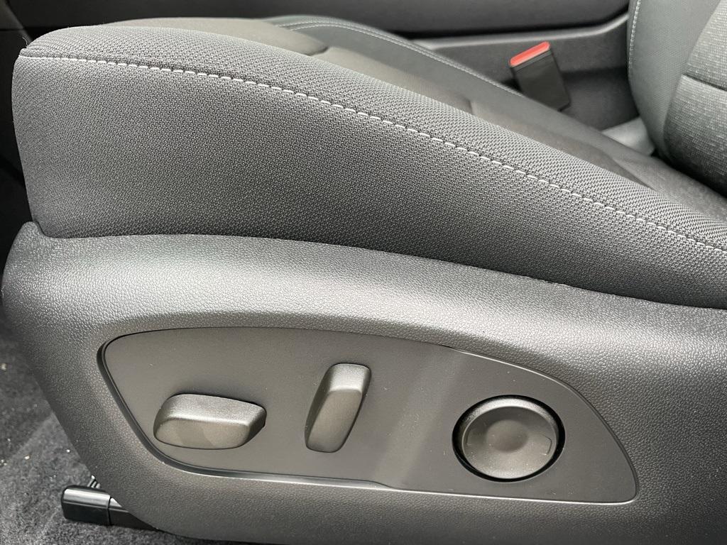 new 2026 Chevrolet Traverse car, priced at $40,490