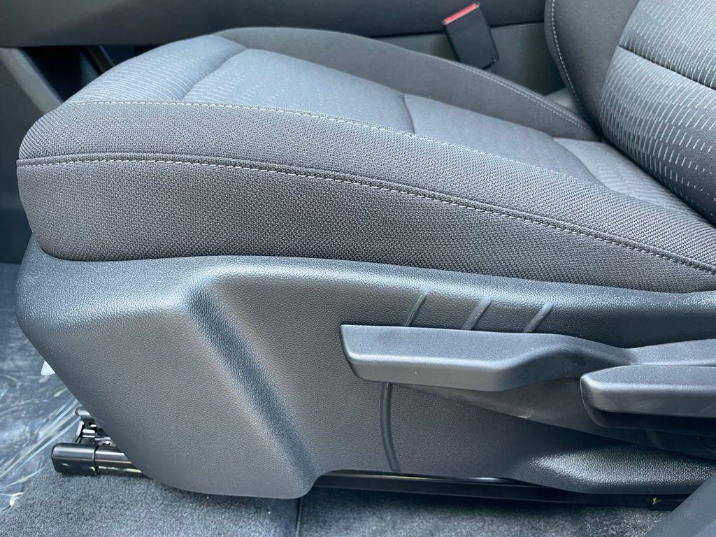 new 2026 Chevrolet Equinox car, priced at $27,990