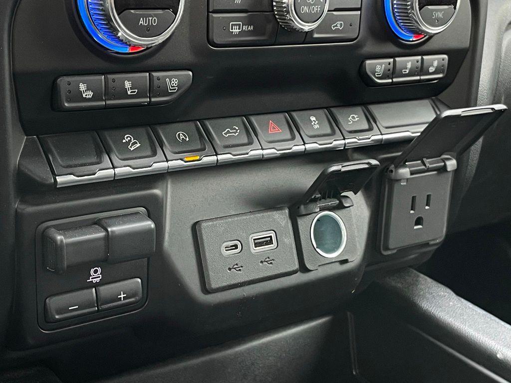 used 2021 GMC Sierra 1500 car, priced at $42,119