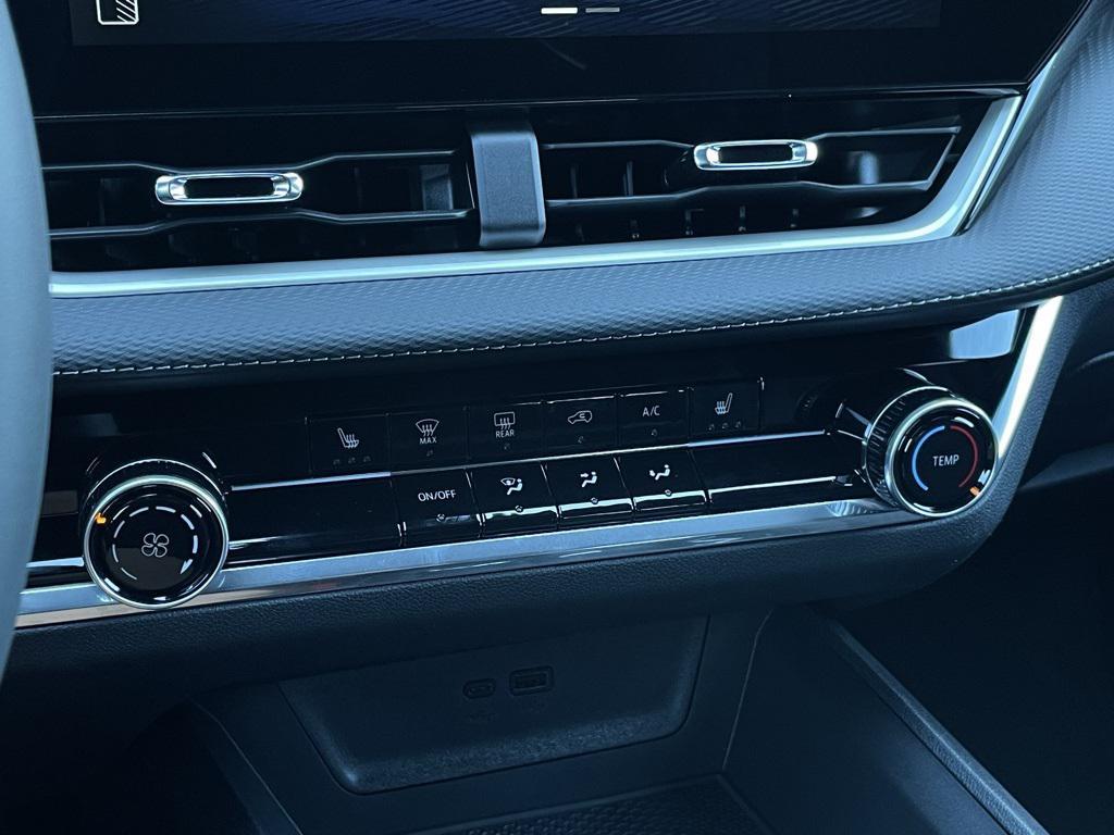 new 2026 Chevrolet Equinox car, priced at $28,490