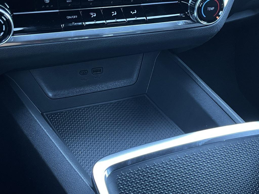 new 2026 Chevrolet Equinox car, priced at $28,490