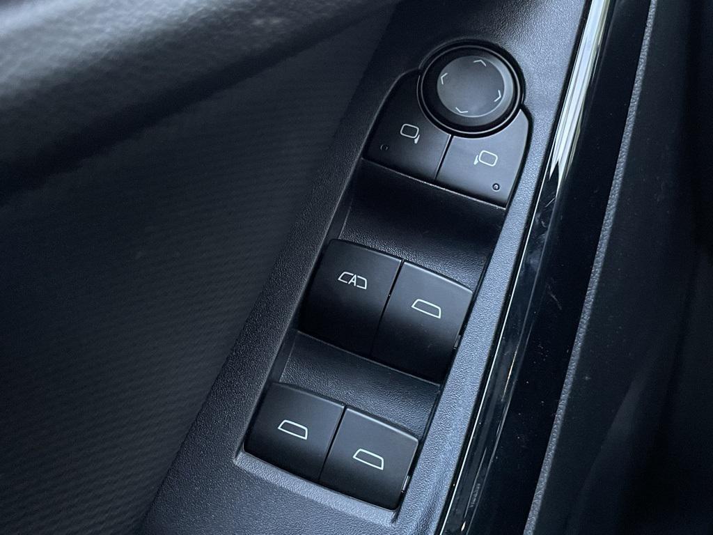 new 2026 Chevrolet Equinox car, priced at $28,490