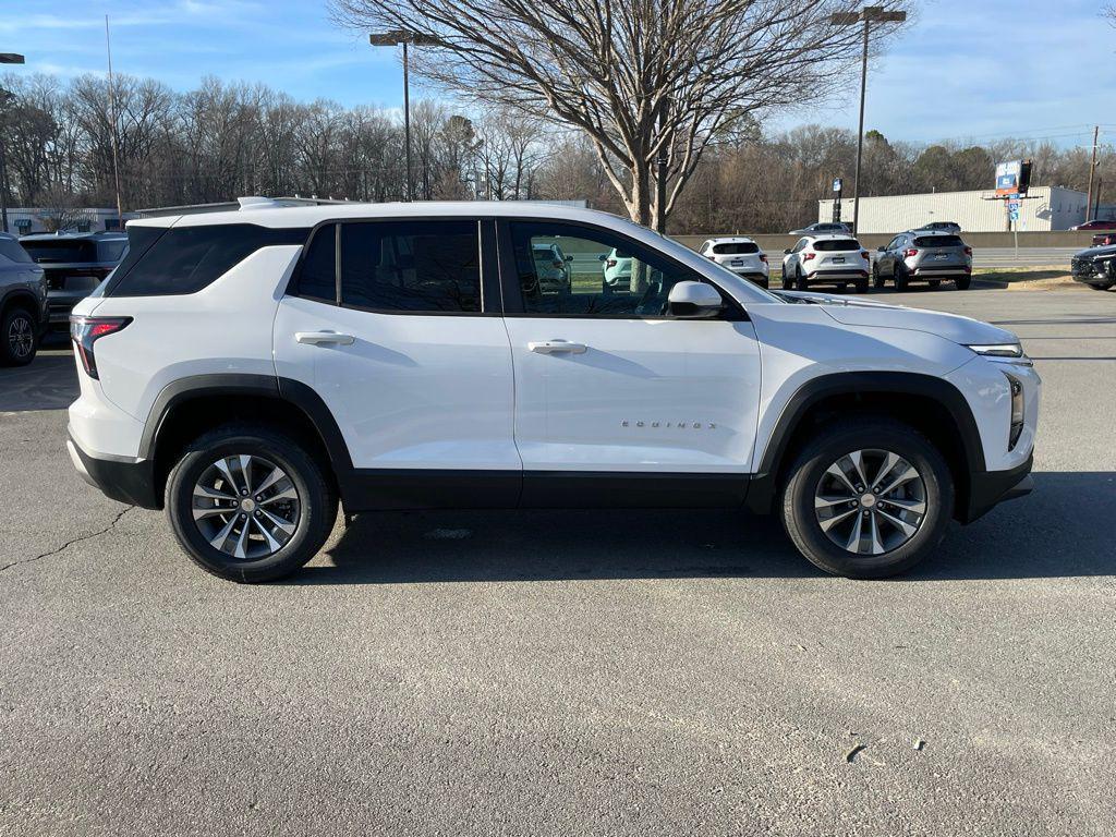 new 2026 Chevrolet Equinox car, priced at $27,990