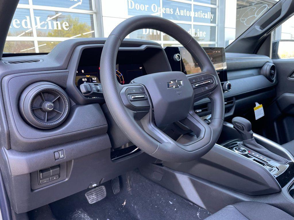new 2026 Chevrolet Colorado car, priced at $38,990