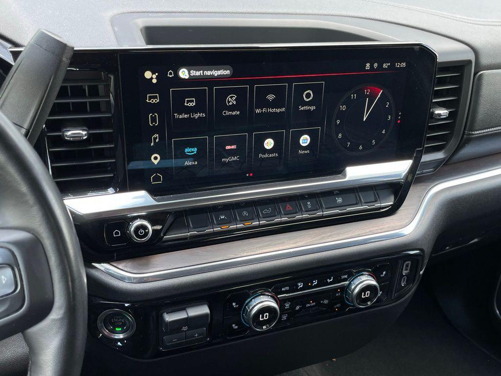 used 2025 GMC Sierra 1500 car, priced at $43,128