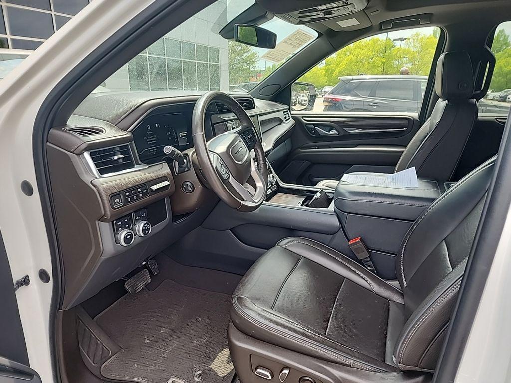 used 2022 GMC Yukon car, priced at $53,128