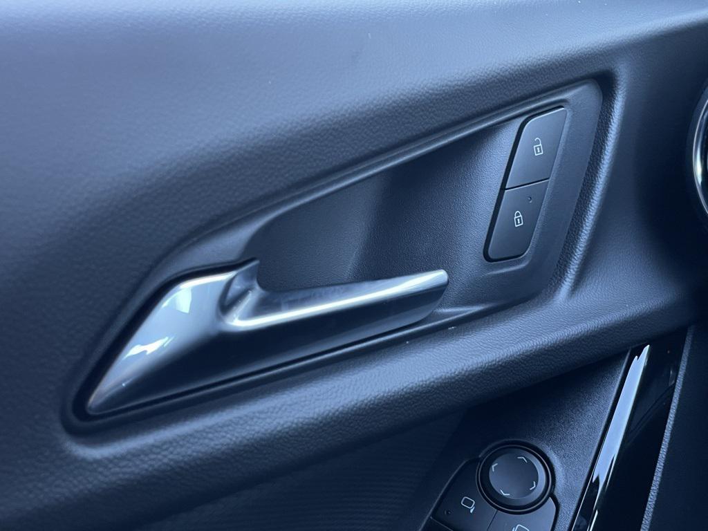 new 2026 Chevrolet Equinox car, priced at $28,490