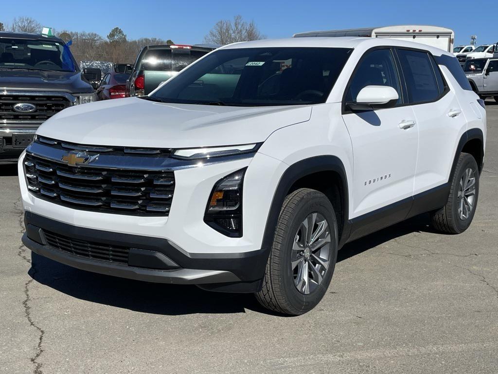 new 2026 Chevrolet Equinox car, priced at $28,490