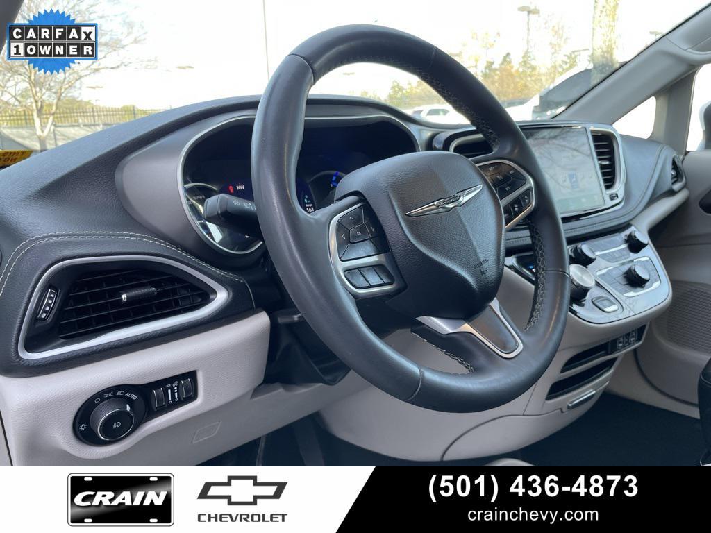 used 2023 Chrysler Pacifica Hybrid car, priced at $21,399