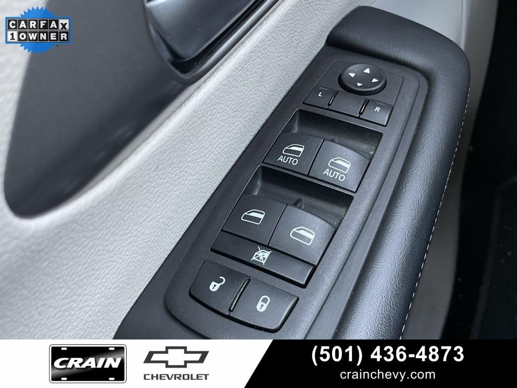 used 2023 Chrysler Pacifica Hybrid car, priced at $21,399