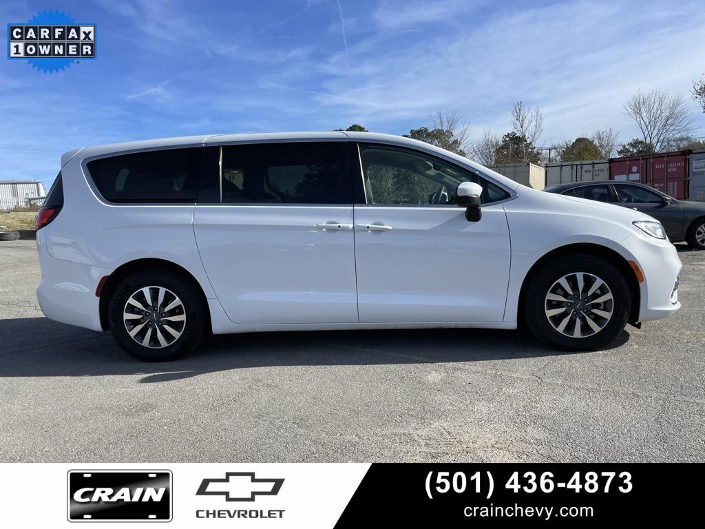used 2023 Chrysler Pacifica Hybrid car, priced at $21,399