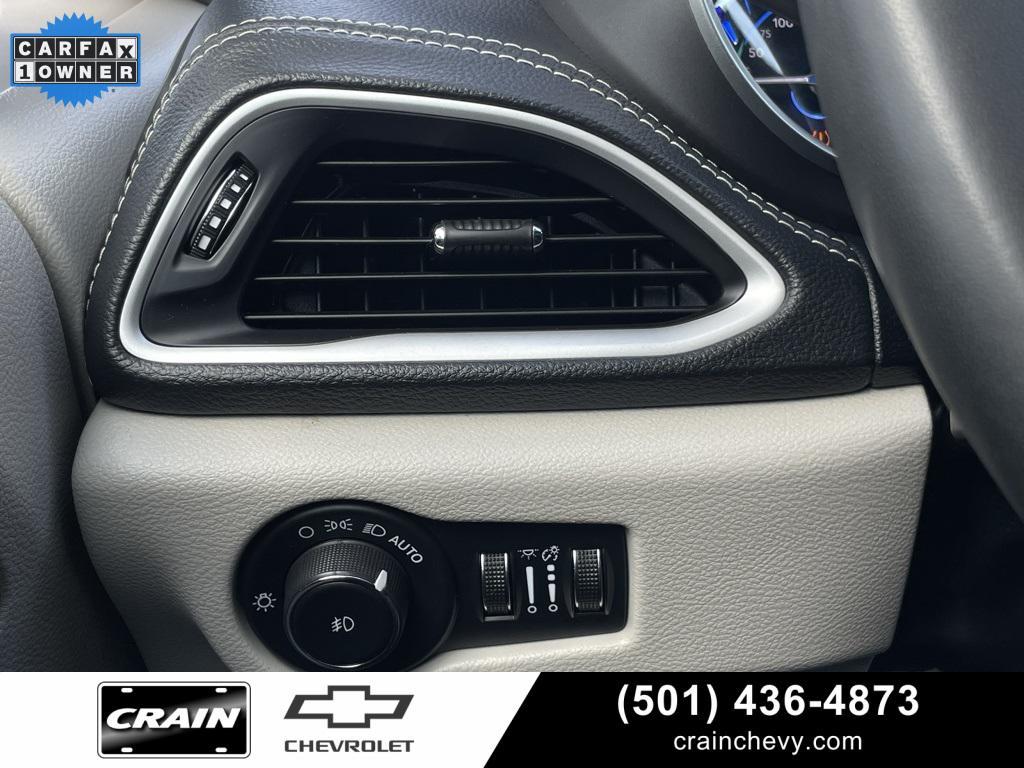 used 2023 Chrysler Pacifica Hybrid car, priced at $21,399