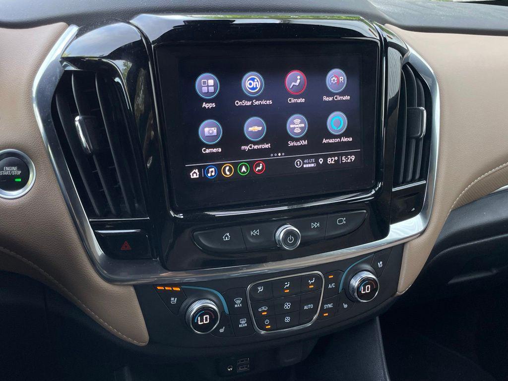 used 2023 Chevrolet Traverse car, priced at $31,032