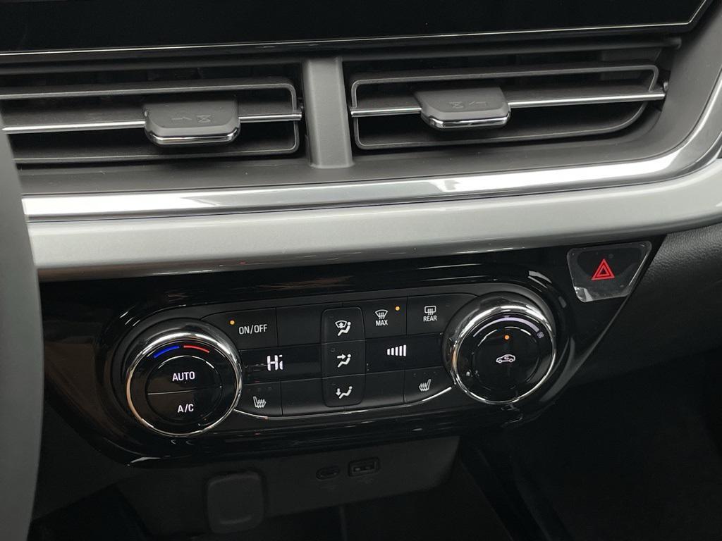 new 2026 Chevrolet Trax car, priced at $26,425