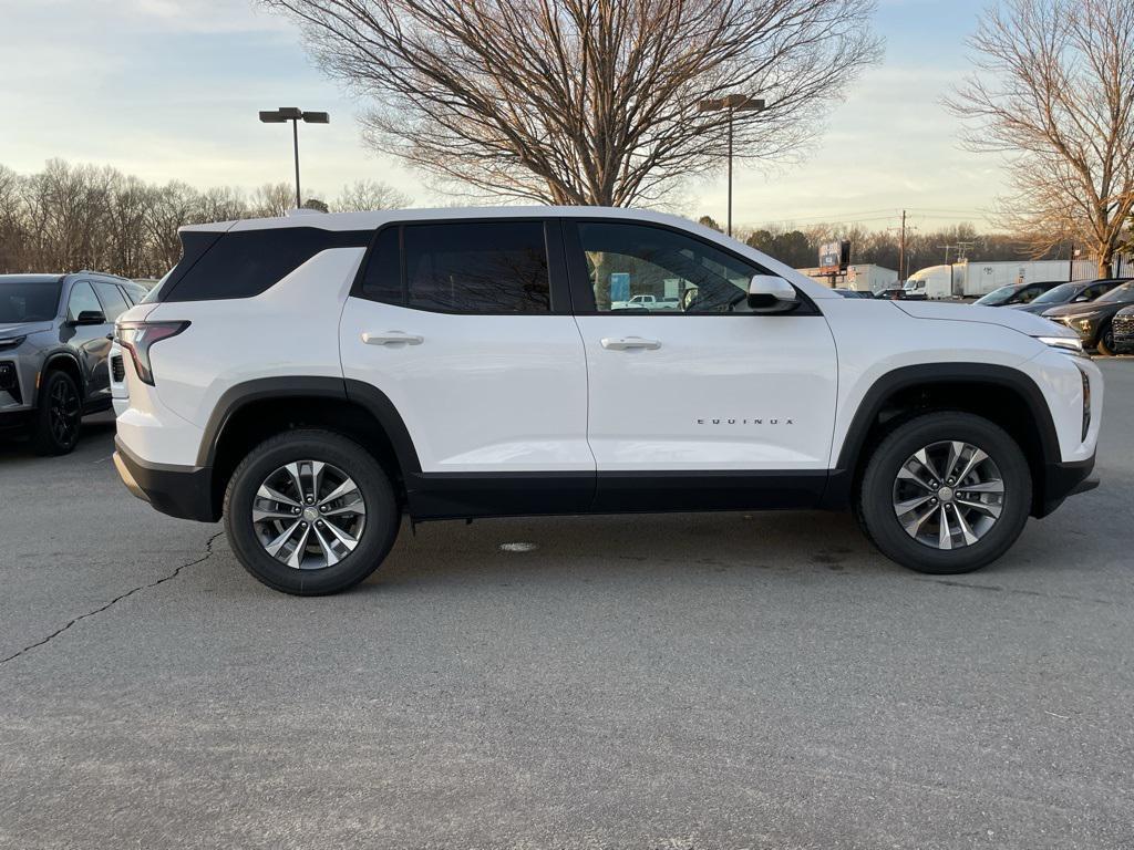 new 2026 Chevrolet Equinox car, priced at $28,490