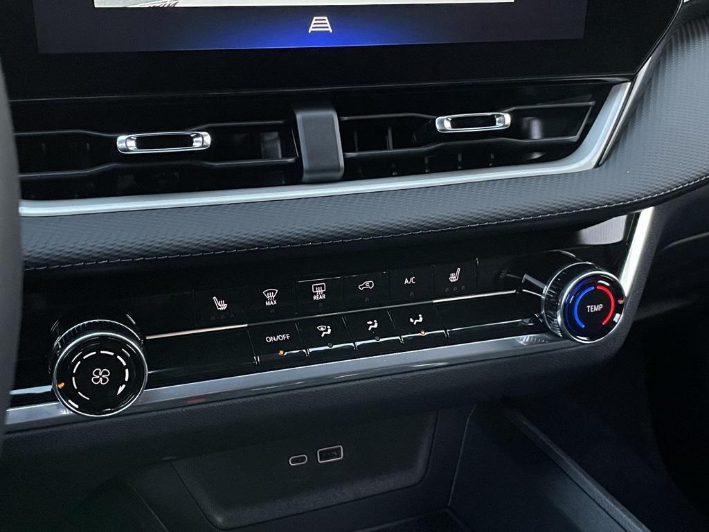 new 2026 Chevrolet Equinox car, priced at $28,490