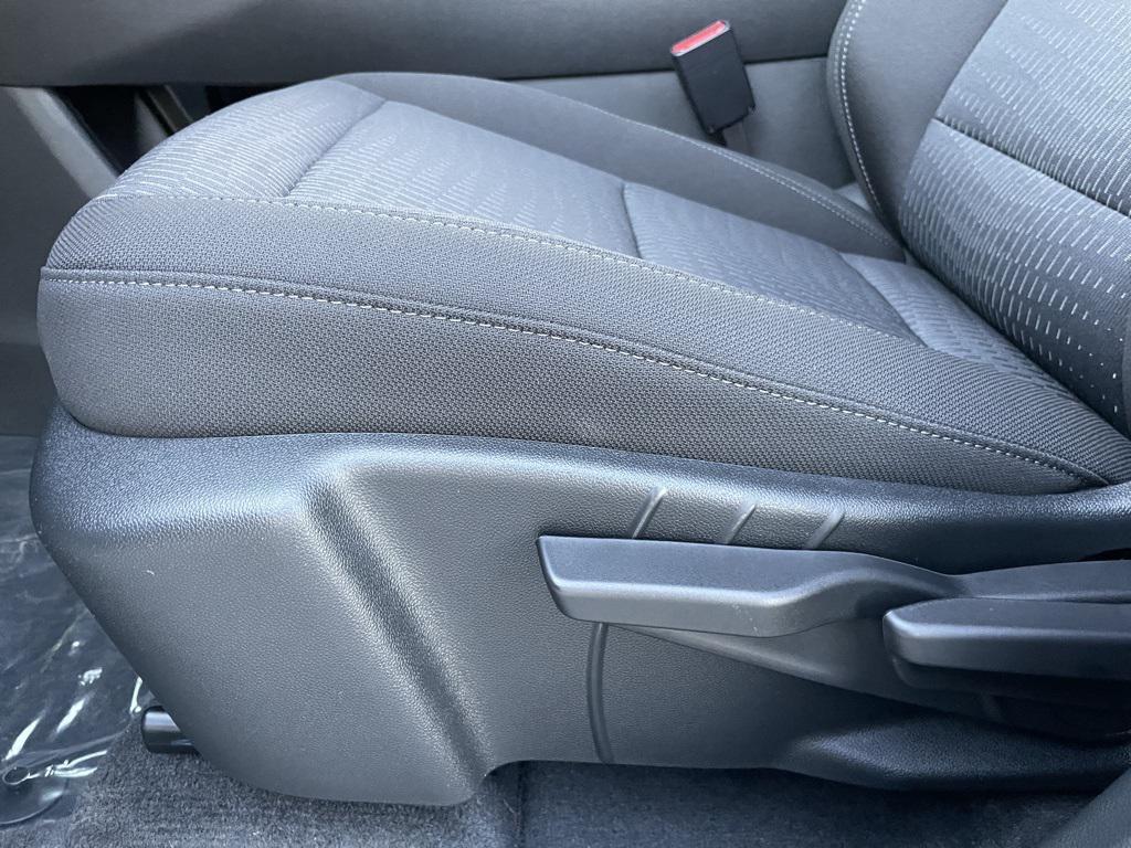 new 2026 Chevrolet Equinox car, priced at $28,490