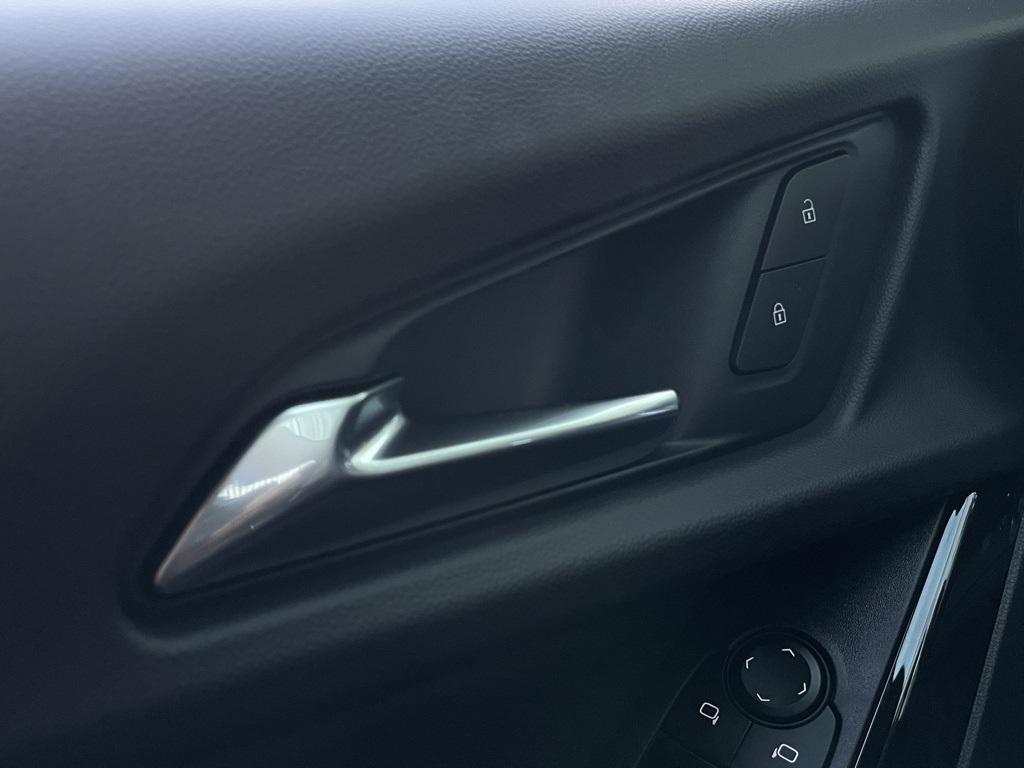 new 2026 Chevrolet Equinox car, priced at $28,490