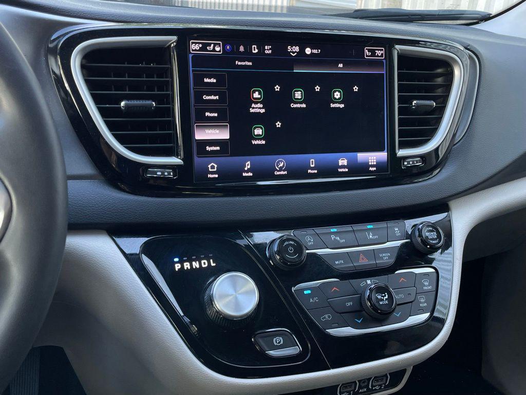 used 2023 Chrysler Pacifica car, priced at $24,655